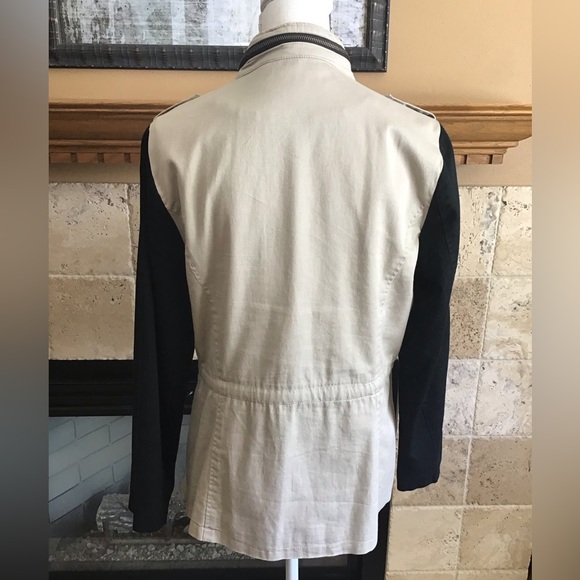 Women’s Spring/fall jacket! - Picture 2 of 5